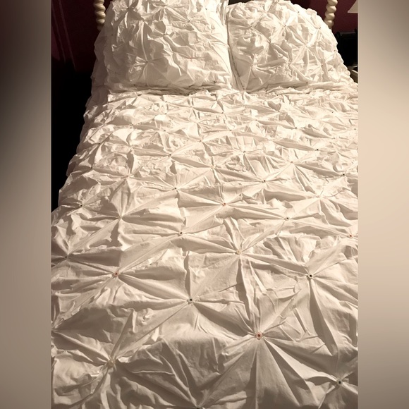 Anthropologie White Duvet & Shams